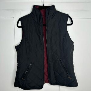 G.H. Bass Women’s Black Quilted Vest with Zipper Pockets Reversable Size Medium